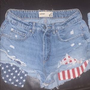 Jean American shorts ripped
